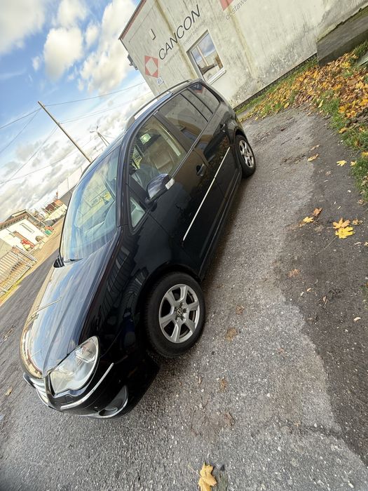 Volkswagen Touran 2008 rok