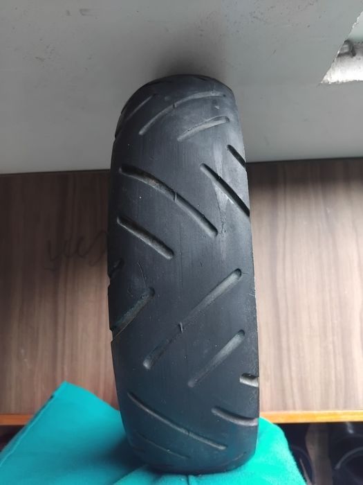 Продам покрышки для скутера.