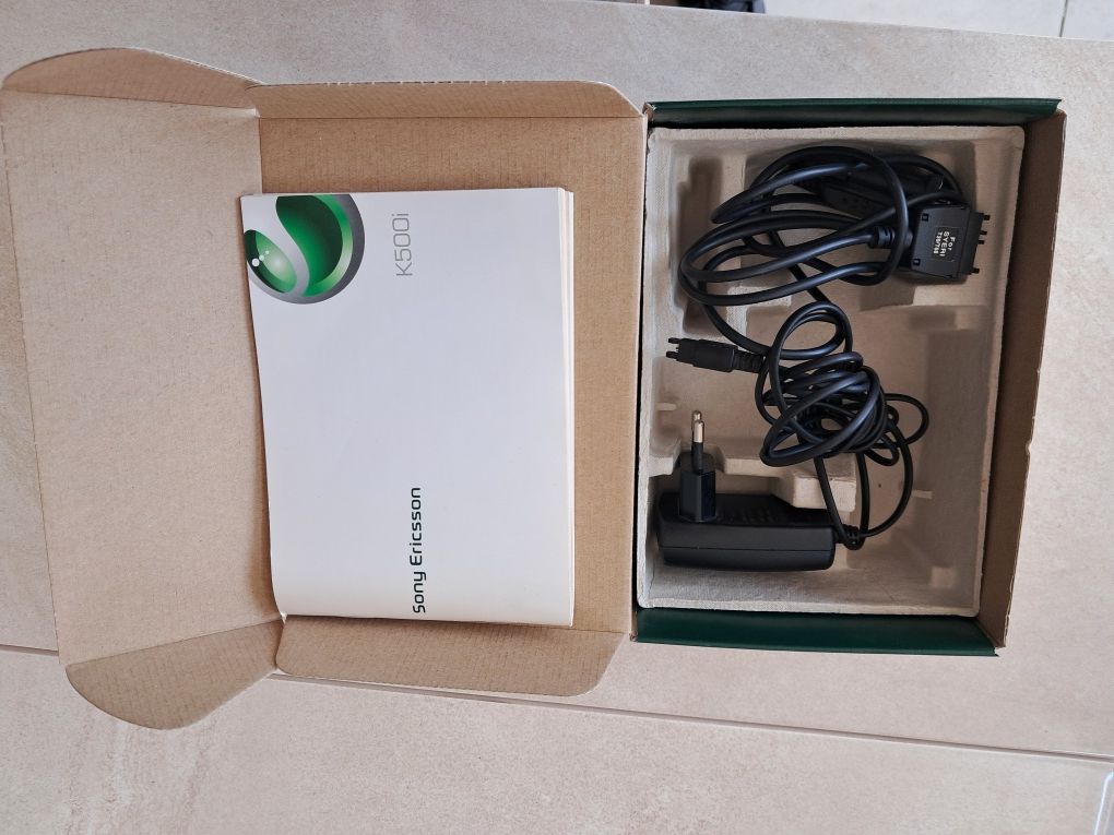 Oryginalny karton, pudełko Sony Ericsson K500i +kable