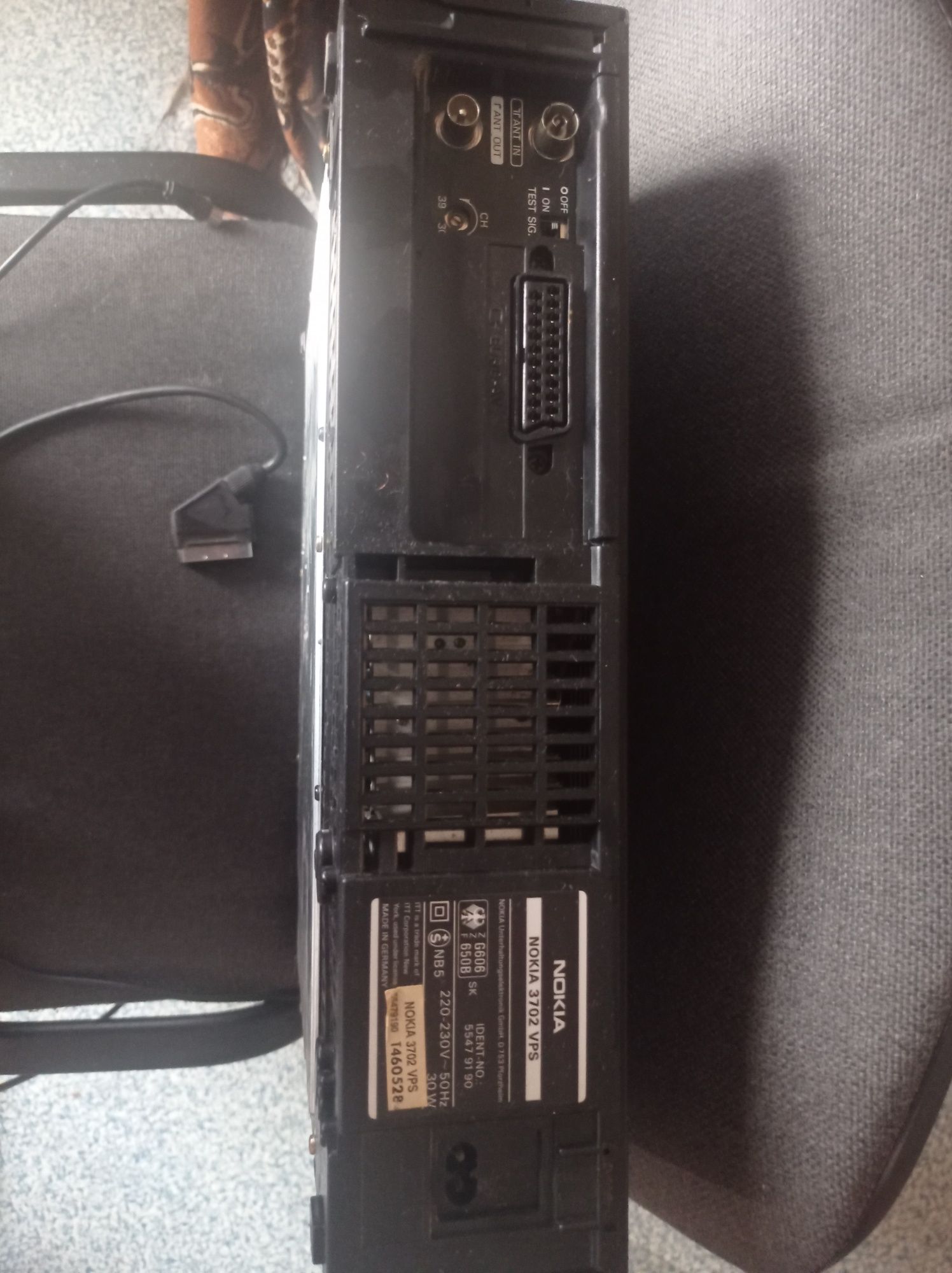 Nokia 3702 VPS VHS VCR Recorder Player VHS