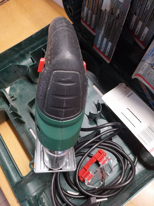 Serra de Tico-Tico Bosch PST 800 PEL