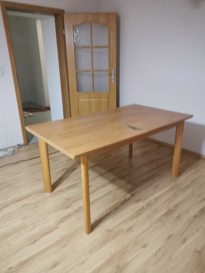 Krzesła tapicerowane + stół w gratisie