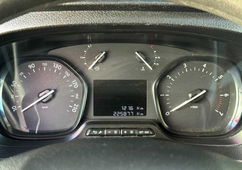 Peugeot Expert 1.6 BlueHDi L2H1 Premium- IVA Incluído