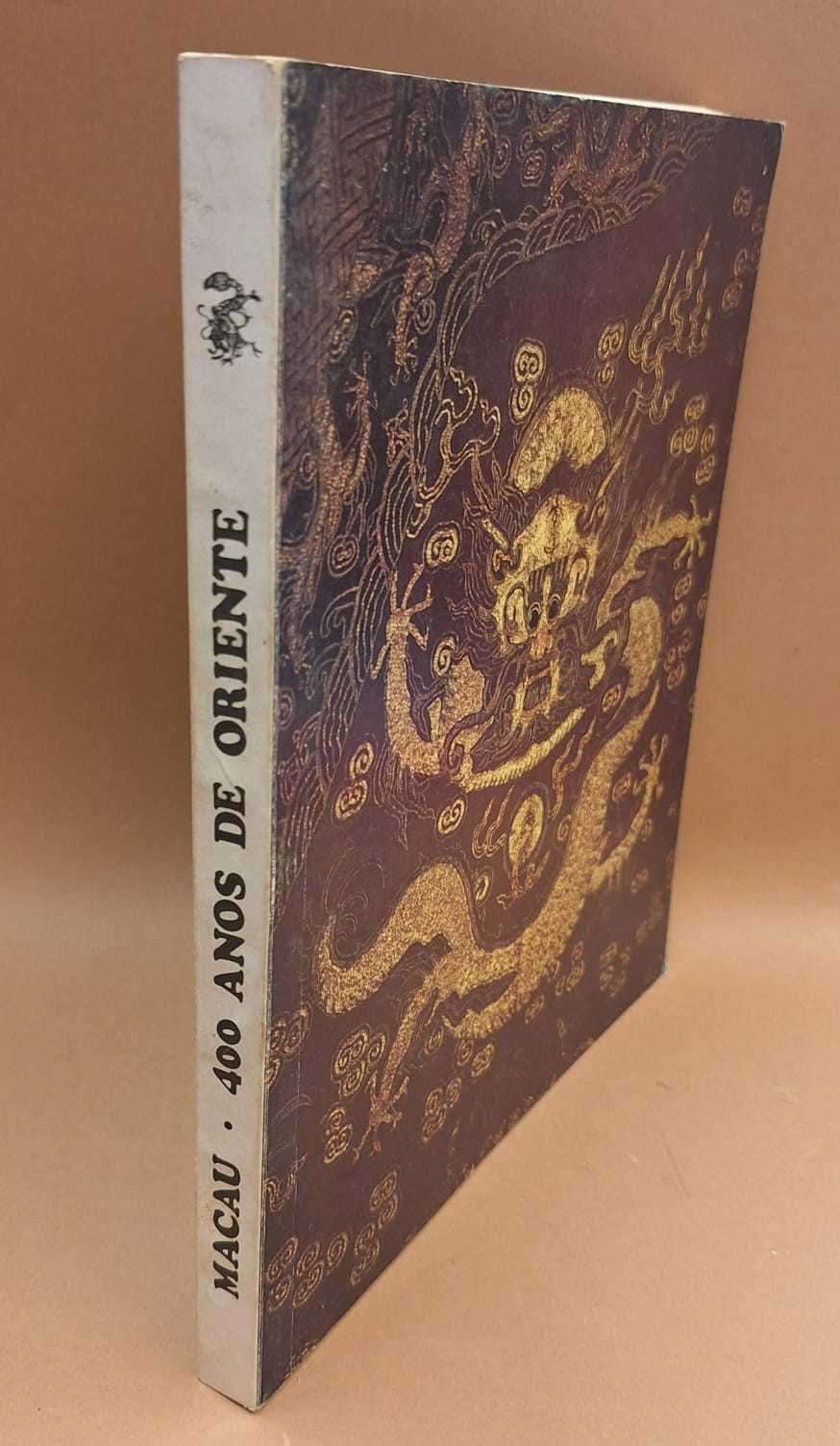 Livro "Aves de Portugal" (catálogo ilustrado)