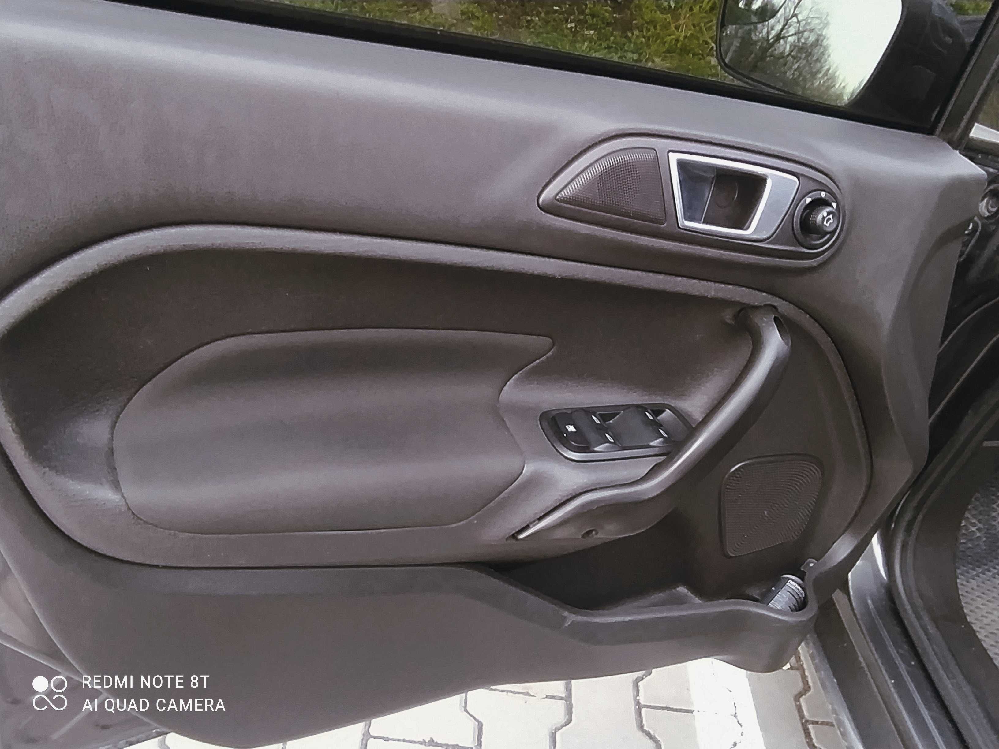 Авто Ford Fiesta