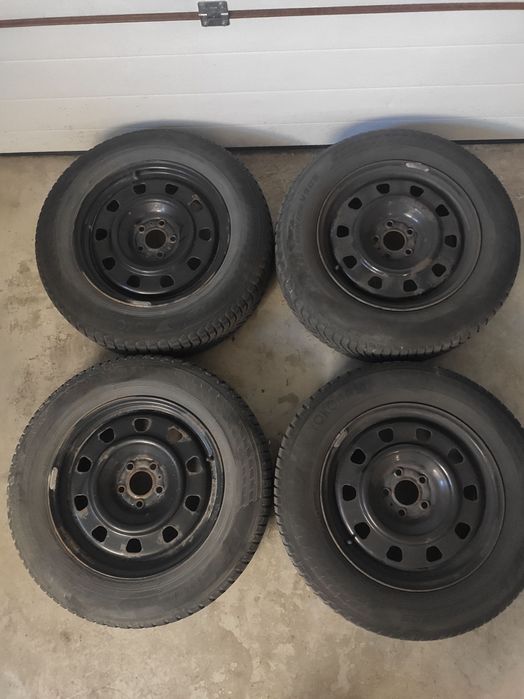 Koła Jeep Cherokee KL opony zimowe Yokohama 225/65/17