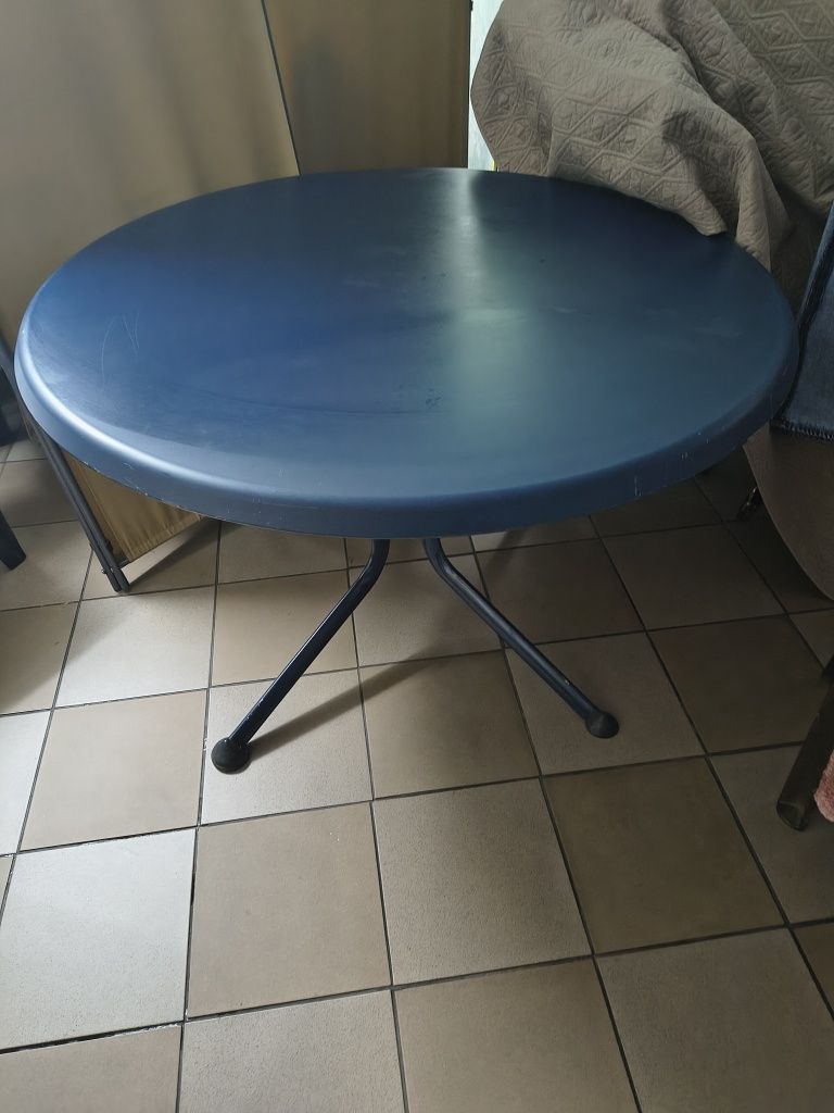Sprzedam solidny duży okrągły  Stoł