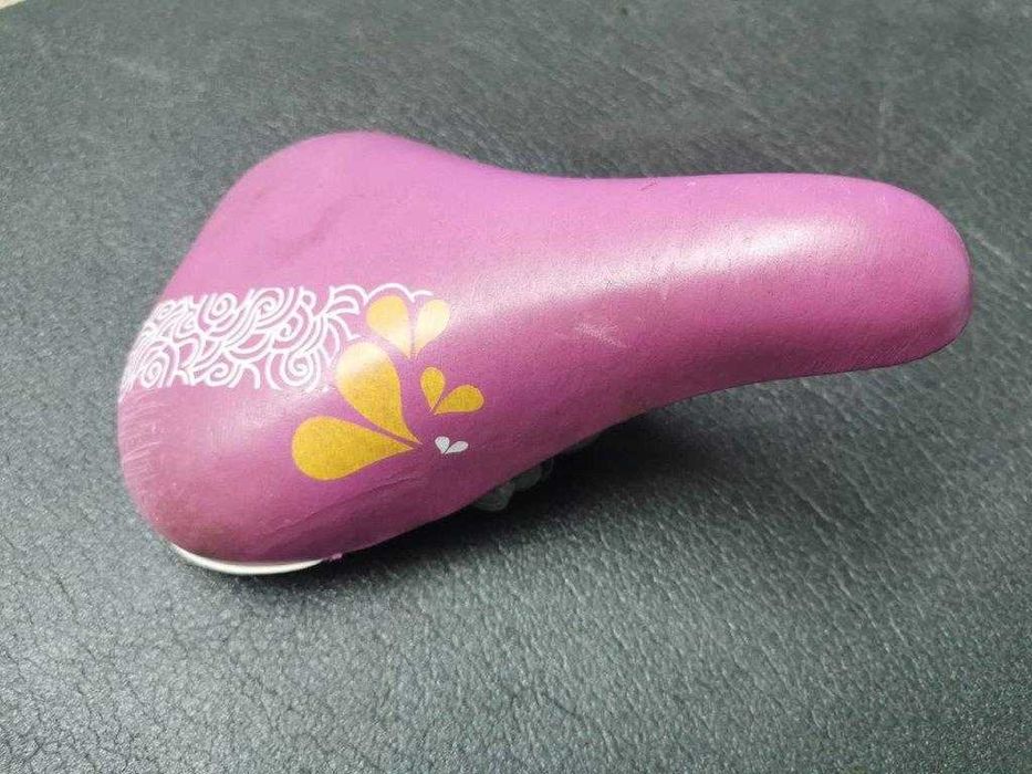 Porta cargas, guiadores e outro material de bicicleta