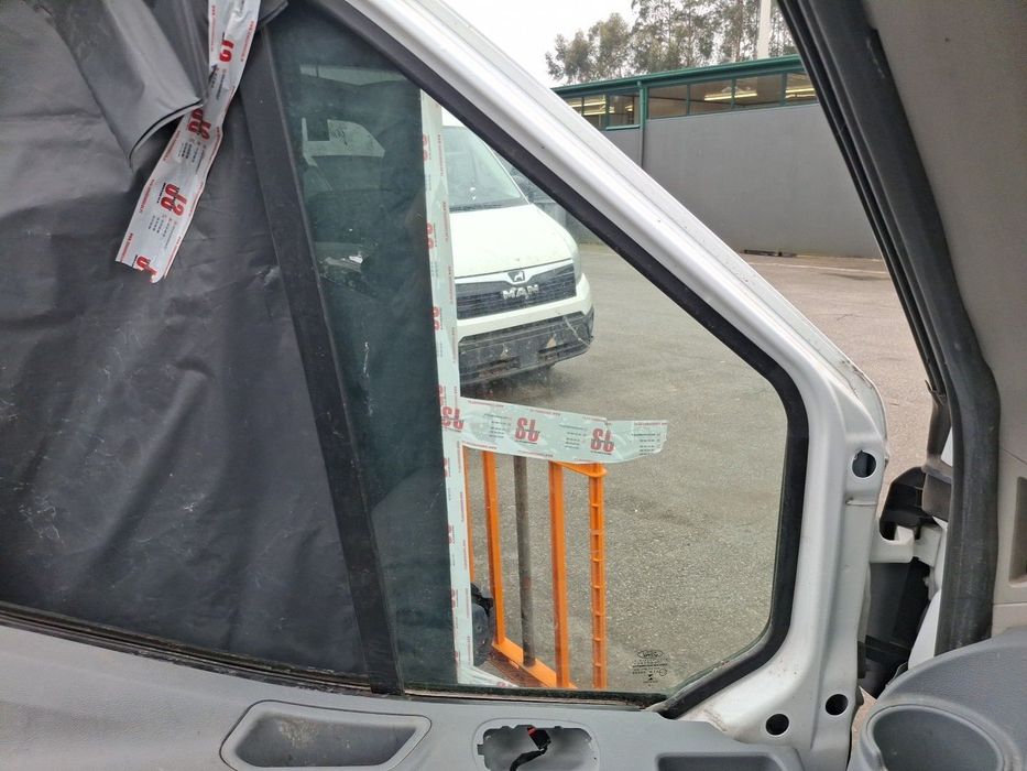 Vidro Triangular Frente Esquerdo Ford Transit V363 Caixa (Fcd, Fdd)