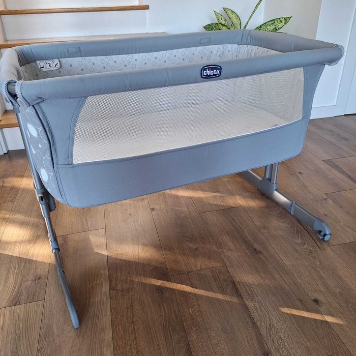 Dostawka do łóżka firmy Chicco Next2Me Essential