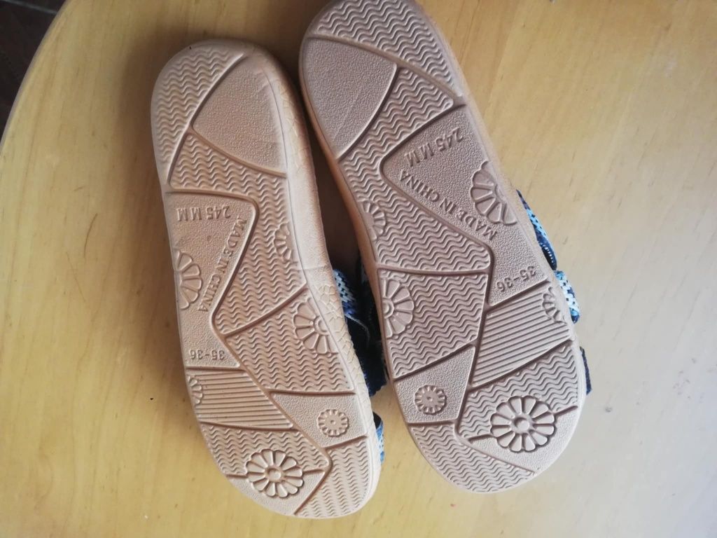 Nowe klapki damskie