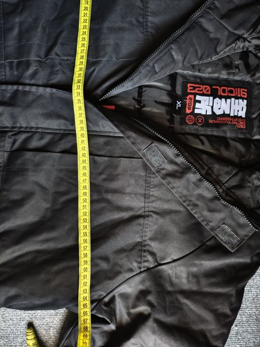 Зимова чоловіча куртка