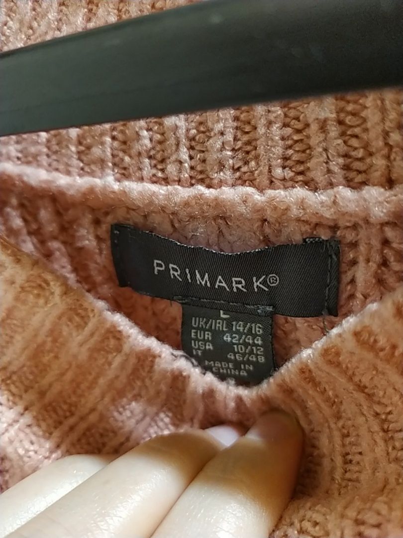 Светр від Primark