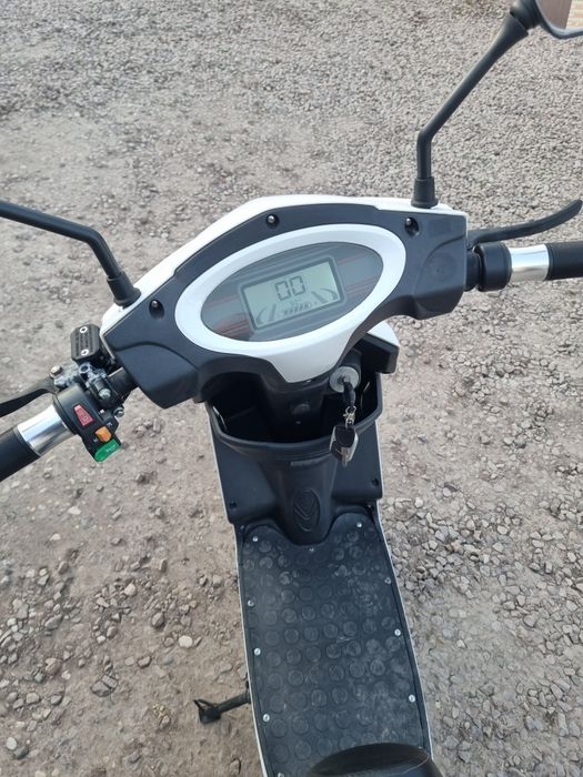 Motorower elektryczny skuter elektryczny