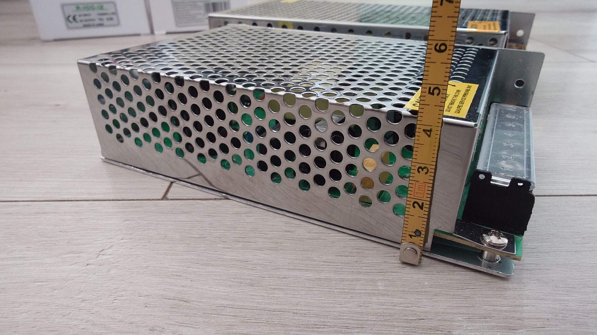 Блок питания 12V  8.5 A  12.5 A