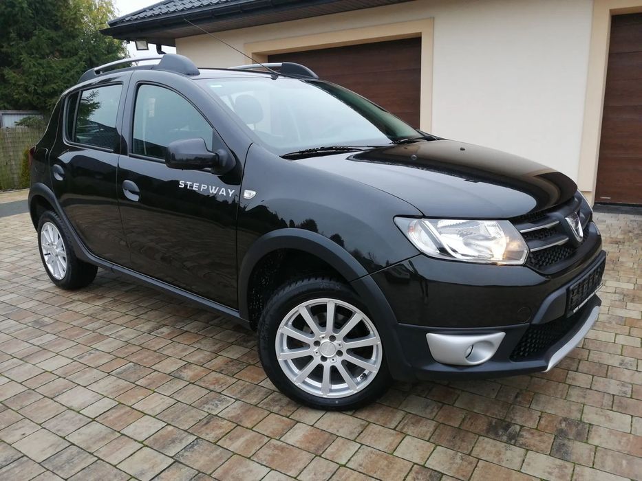 Dacia Sandero Stepway Klima Alu16 Navi PDC Tempomat Niski Przebieg BEZWYPADKOWA