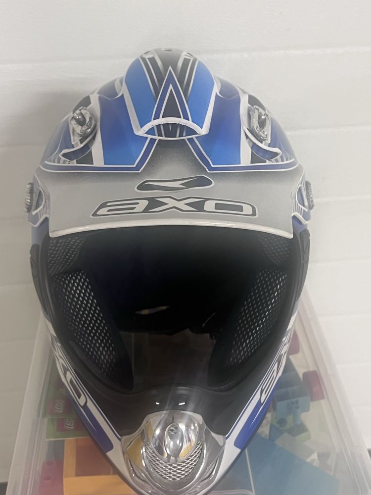 Capacete AXO tamanho S (56)