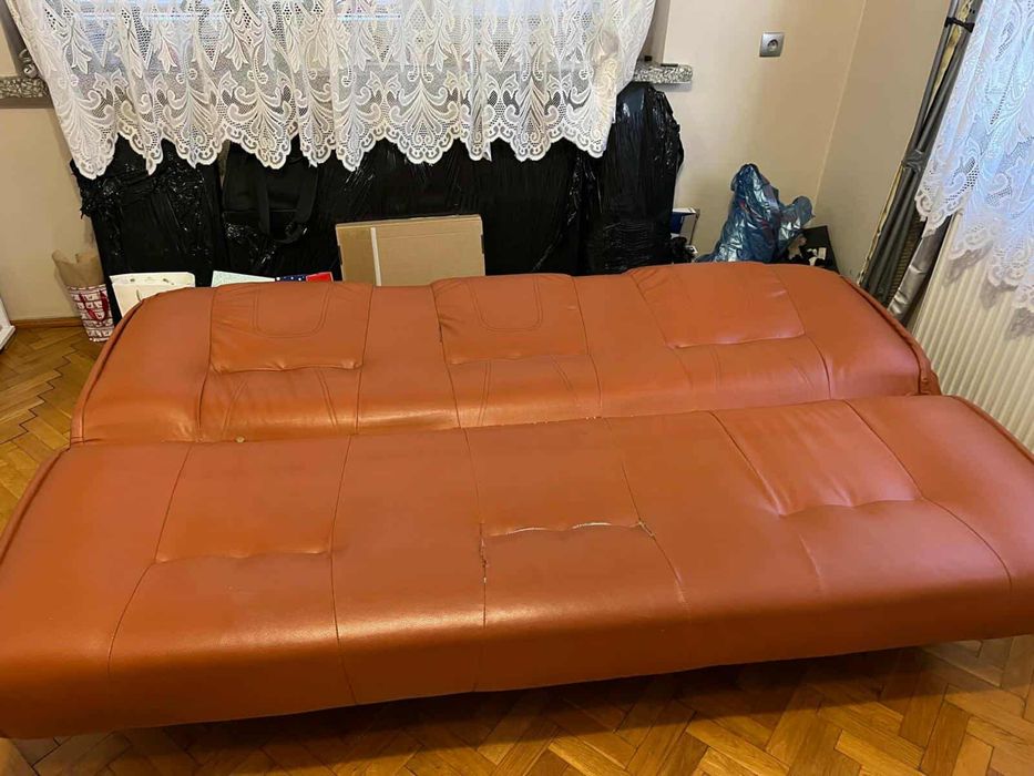 Kanapa rozkladana ze schowkiem