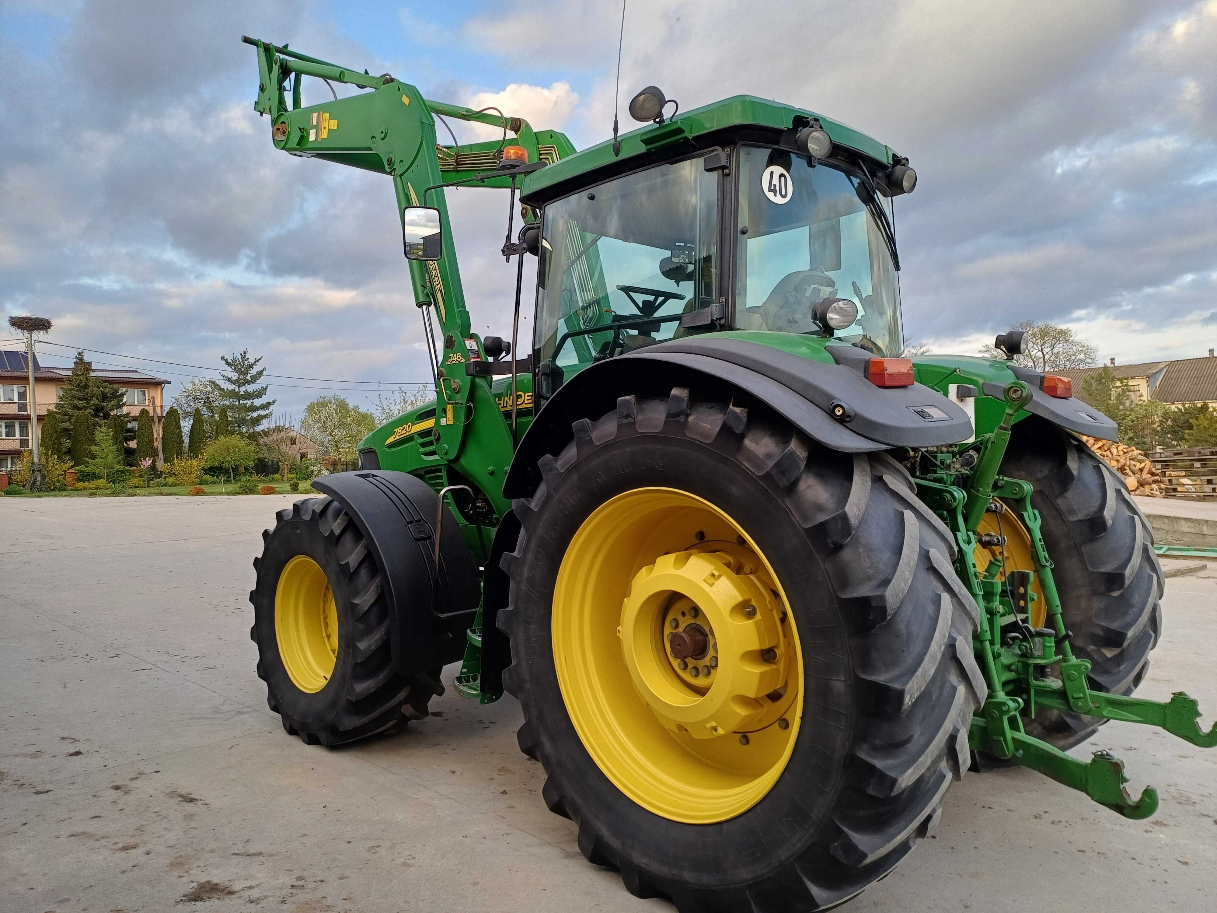 John Deere 7820 ładowacz JD 746