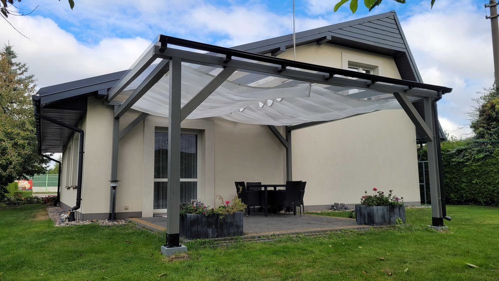 Pergola Drewniana BSH / Poliwęglan Lity / Tars kompozytowy LENTA