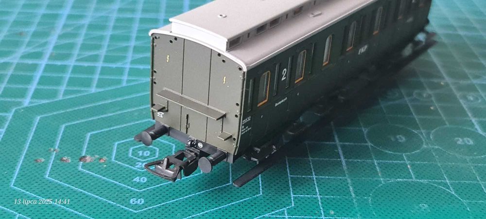 H0 Wagon osobowy 2 klasy typu By Roco 45763 Używane