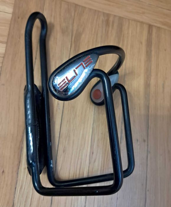 Koszyk,uchwyt na bidon rowerowy włoskiej firmy ELITE czarny,aluminiowy