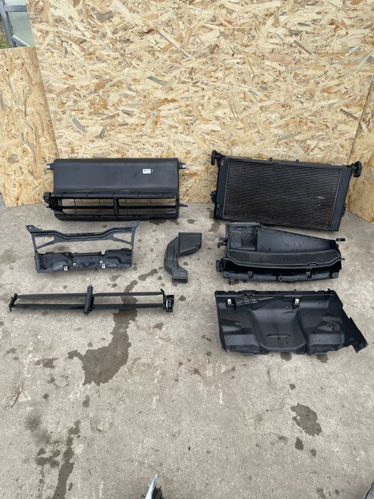 Касета радіатора бмв і3 жалюзі, дефлектор, напрявляючій повітря mbw i3