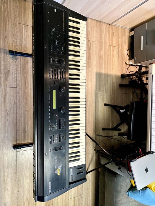 Ensoniq MR-76 Workstation