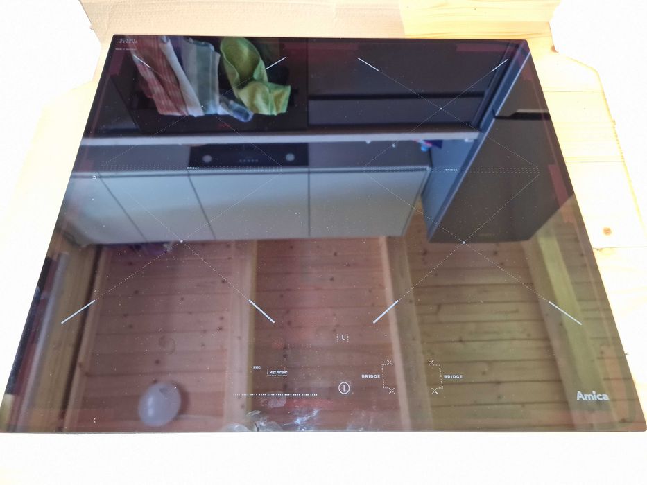 płyta indukcyjna Amica PIE6544PHTSU 2.0 USZKODZONA