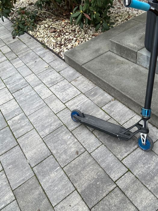 Sprzedam hulajnogę deck bez pęknięć