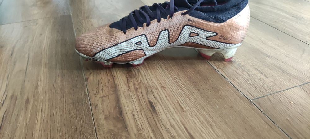 Używane korki pół profy Nike Zoom Mercurial Vapor 15 Pro FG r. 43