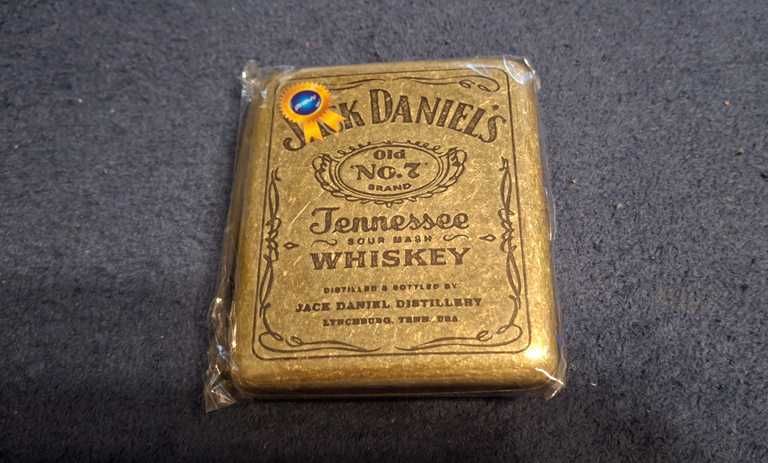 Papierośnica Jack Daniels