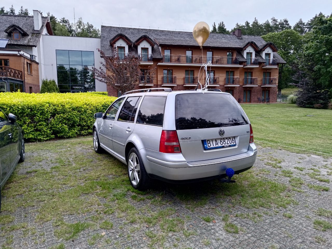 Volkswagen Golf IV 1.9 TDI bogato wyposażony z drugim kompletem kół