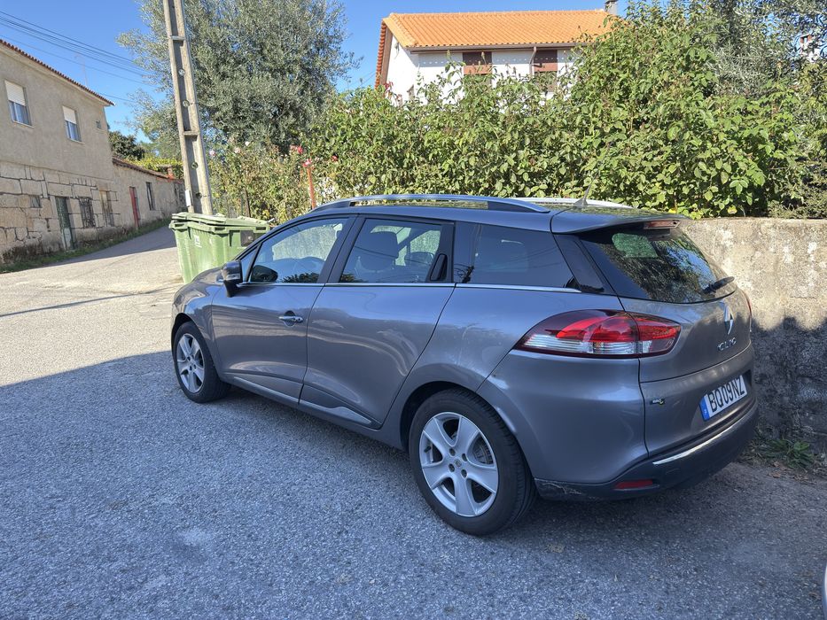 Renault clio sport tourer