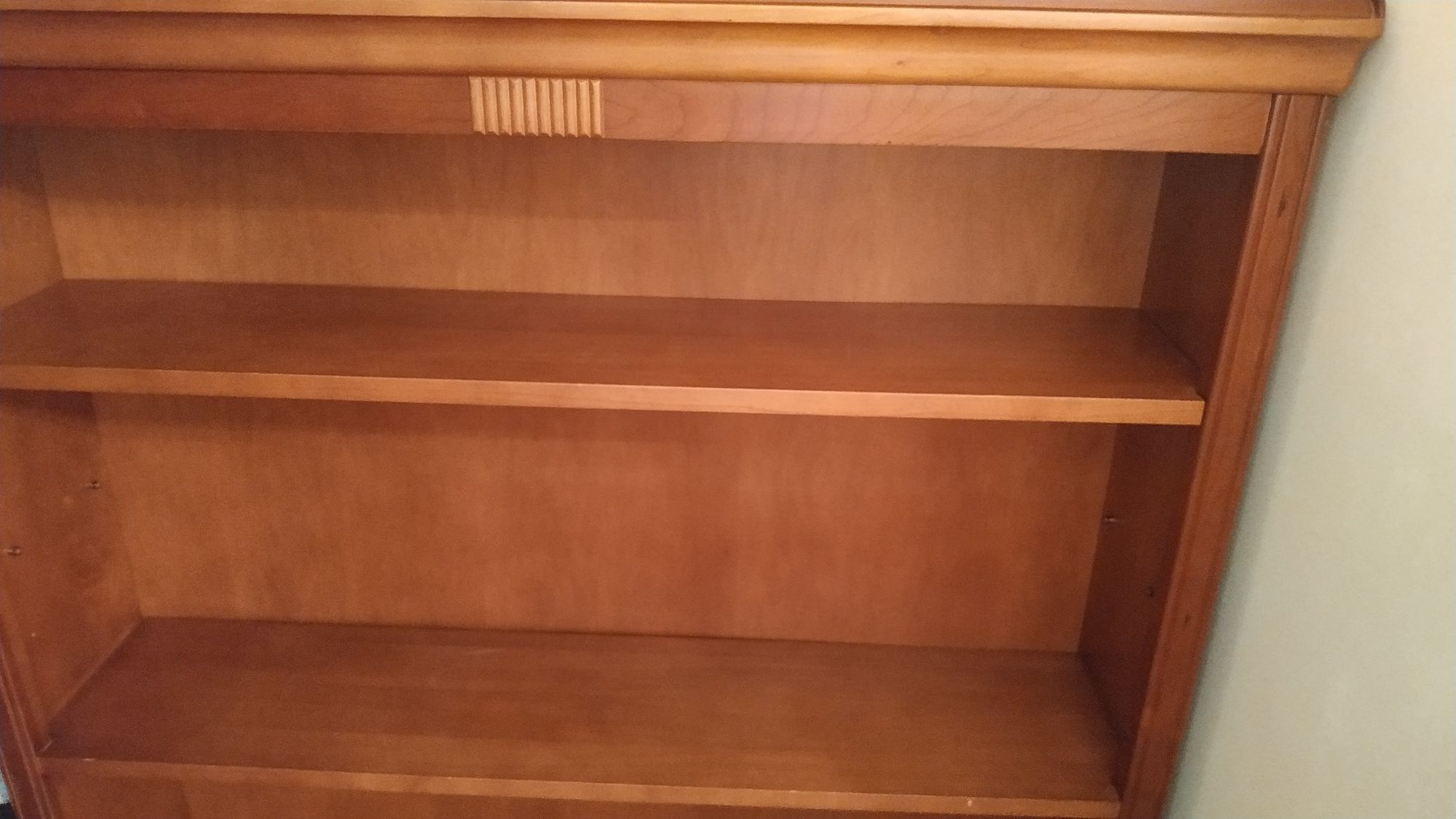 Mobília de quarto completo. Tudo a mesma linha