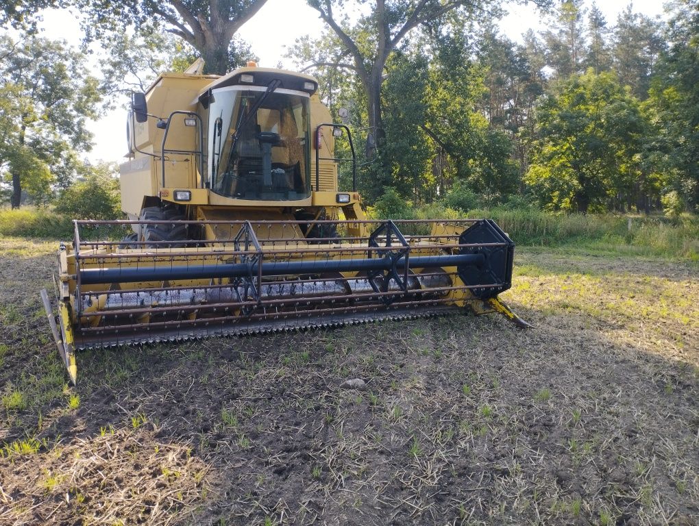 New Holland tx 64