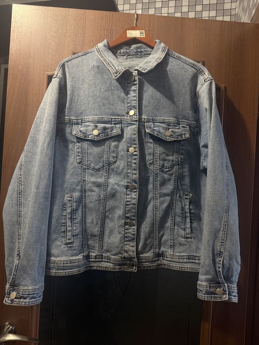 Продам джинсовки по 300грн  2 хл и 3 хл