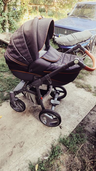 Продам дитячу коляску Adamex