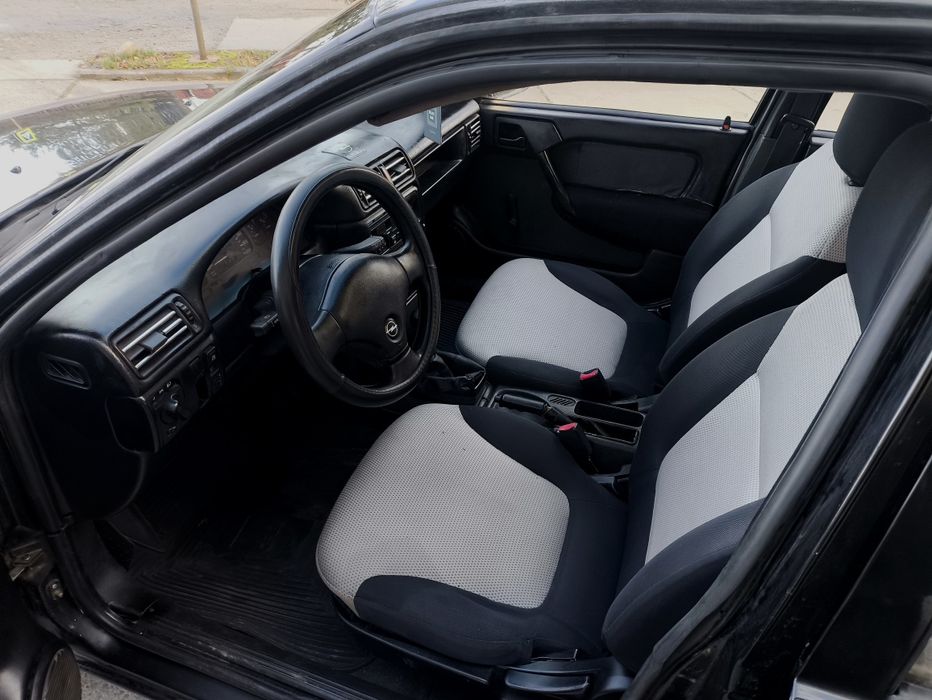 Opel Vektra A 1.6 Бензин в гарному стані Вектра авто машина