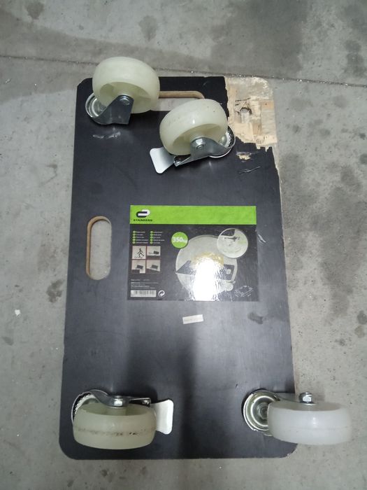 Suporte de Carga com Rodas