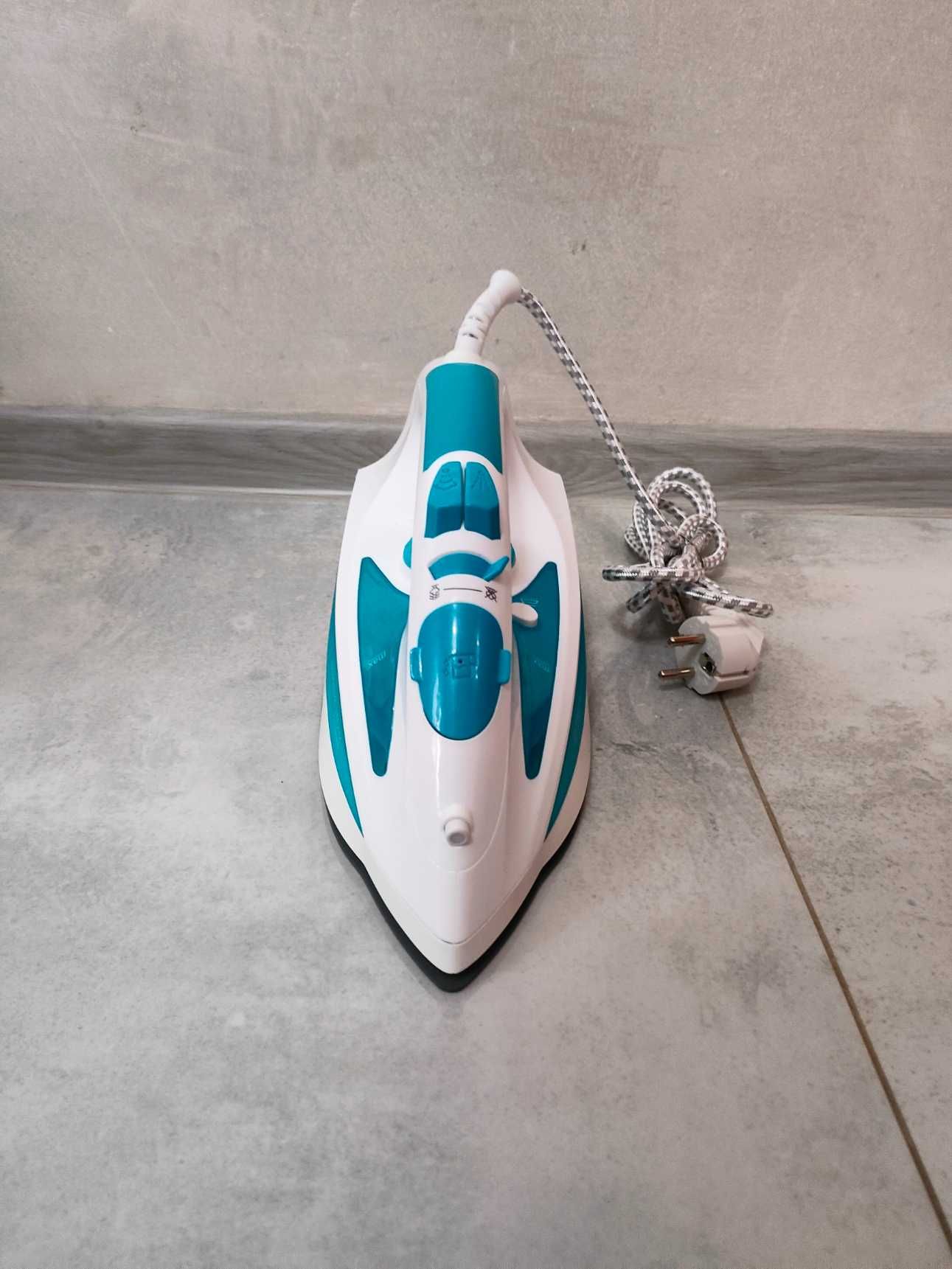 Żelazko parowe Russel Hobbs 2600W