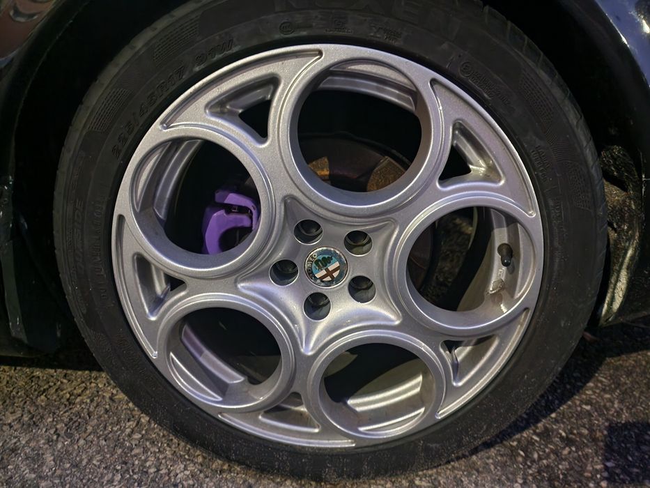 Jantes 17 Alfa Romeo GTA com pneus novos