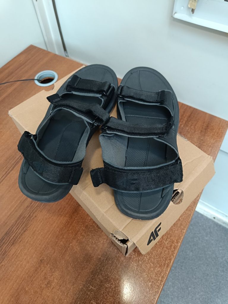 Buty sandały 4F rozm. 42