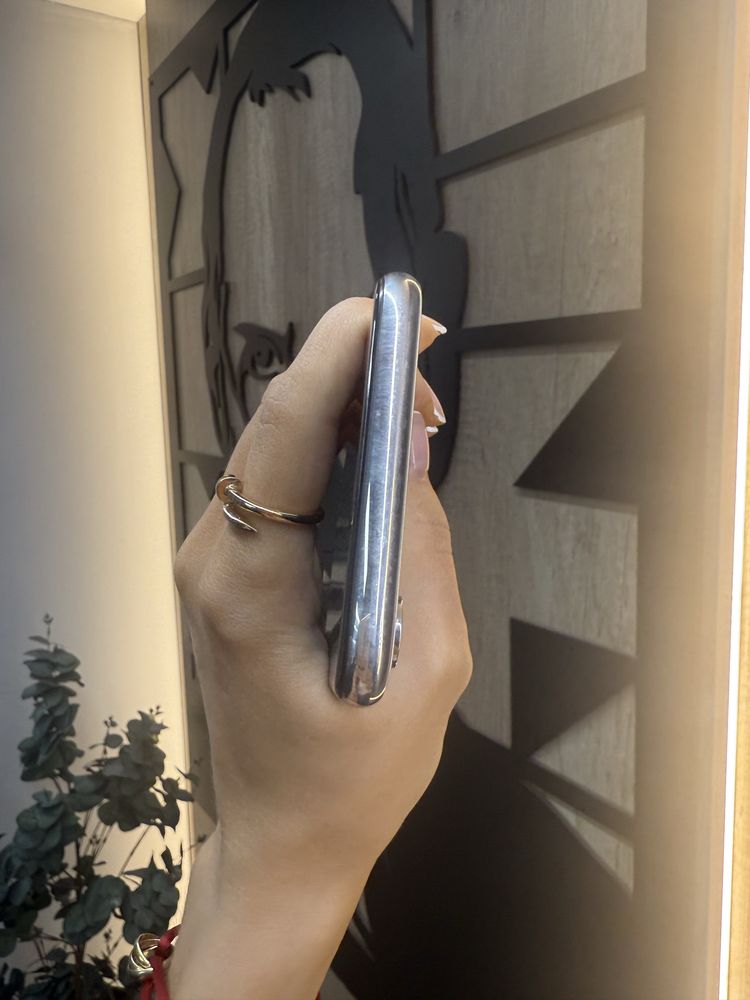 IPHONE X 256 Silver Neverlock Костюшка,5 igrand
