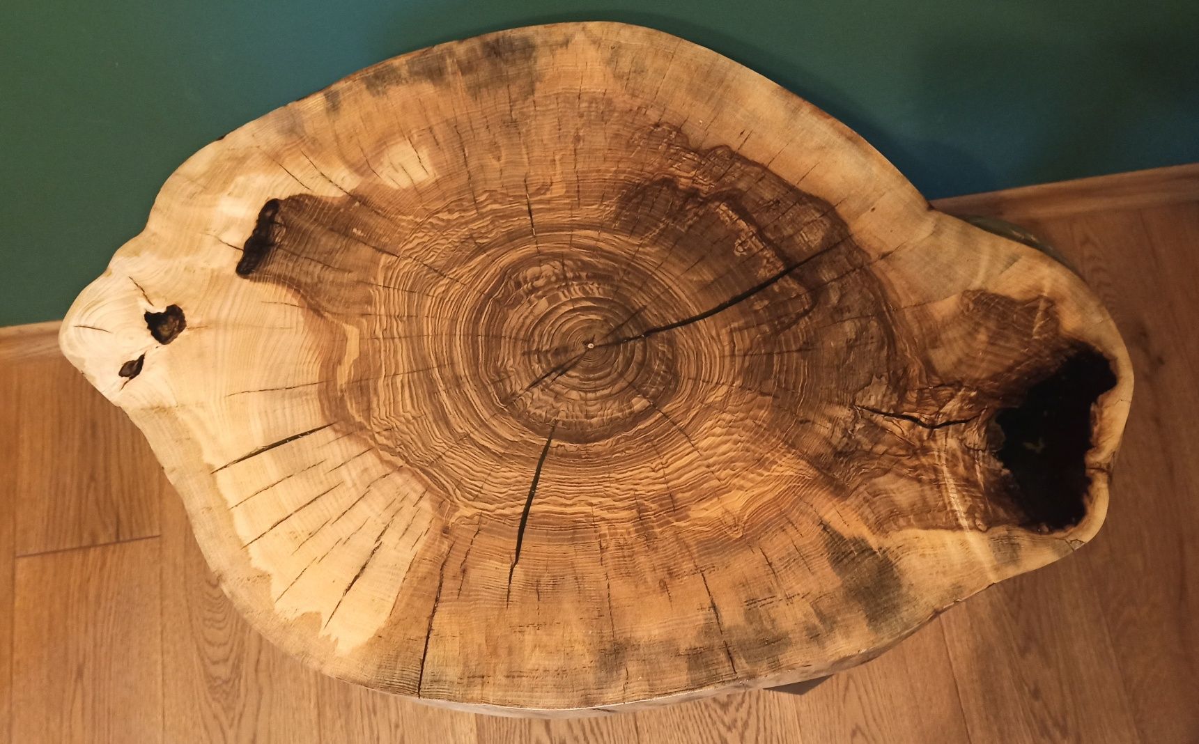 Stolik kawowy plaster drewno jesion żywica