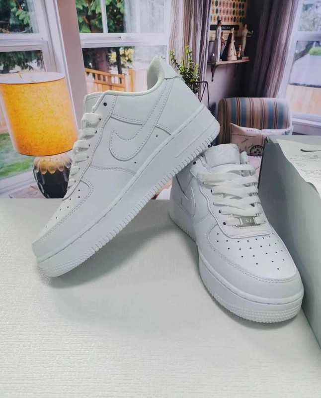 Nike Air Force 1 Low '07 White 40