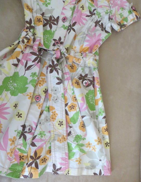 Vestido 5/6 anos, Florido, Sarja, Manga curta, com pala e 1 botão