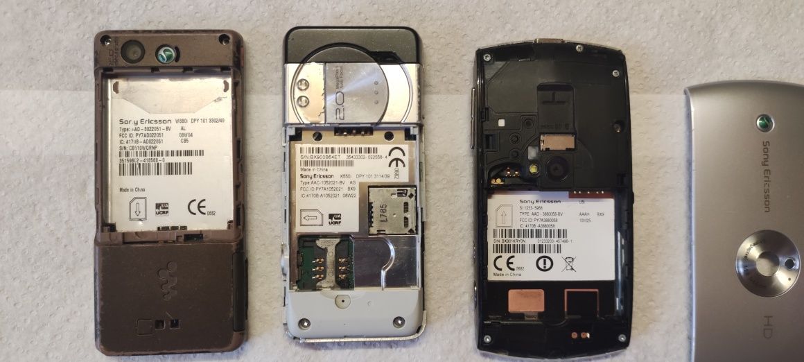 Sony Ericsson Vivaz,K550i,W880i