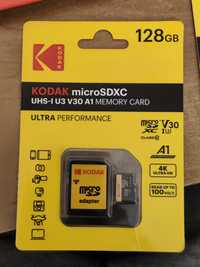 Продам дві флешки Kodak, по 128 Gb кожна.