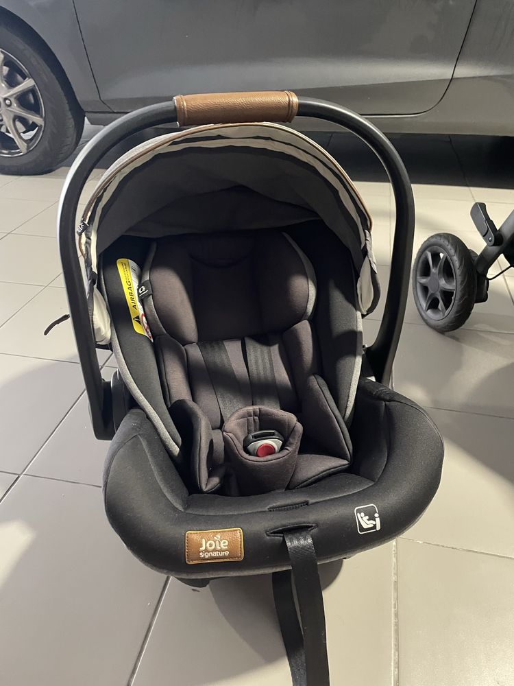 Carrinho de bebé com babycock e base giratória isofix norma R129